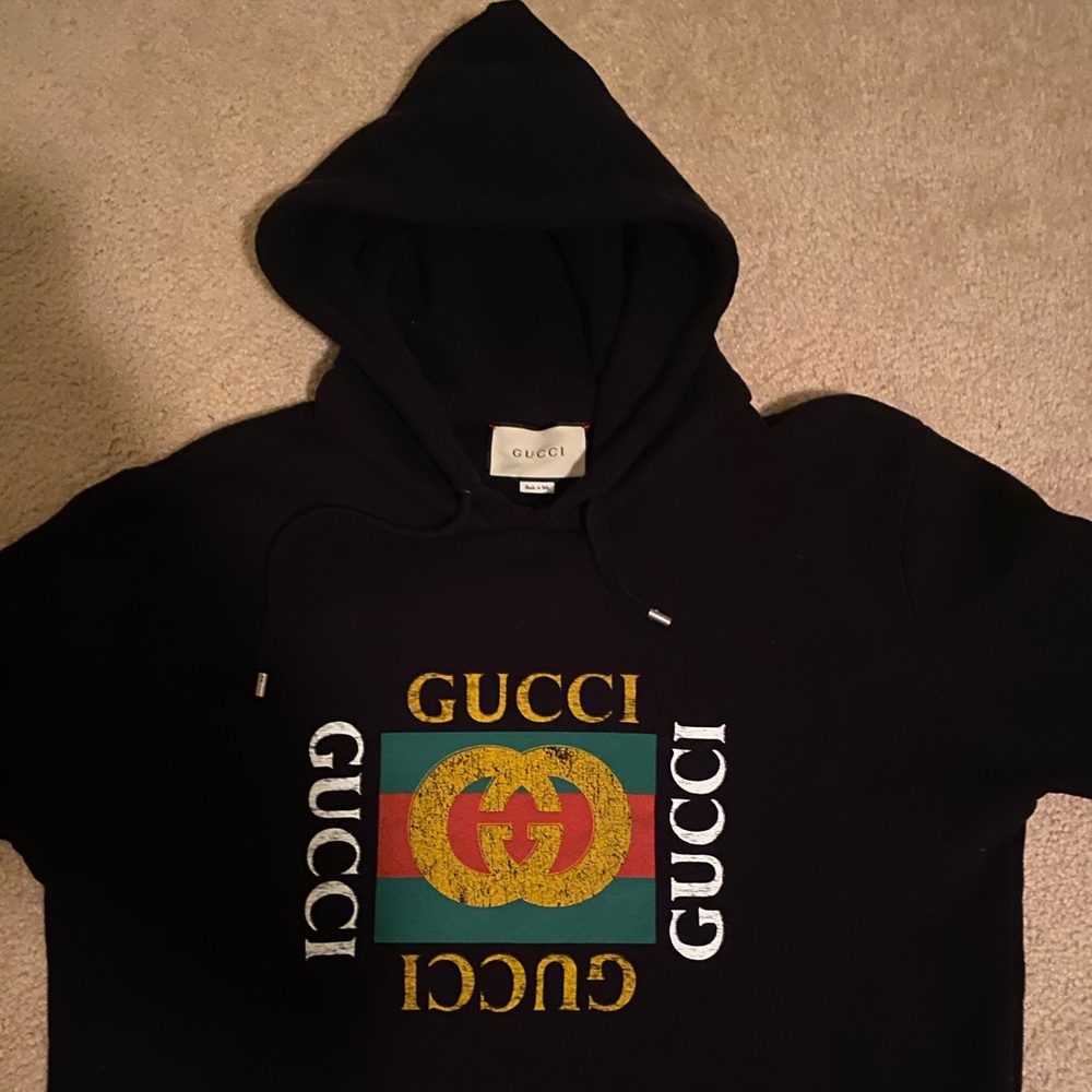 Black L men’s Gucci hoodie